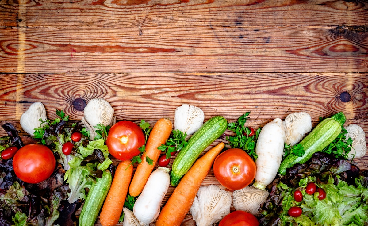 Fresh organic salad preparation